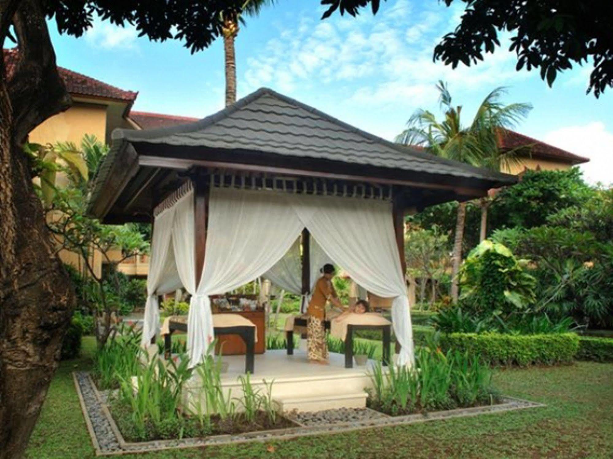 Dewi Sri Hotel Легіан Екстер'єр фото
